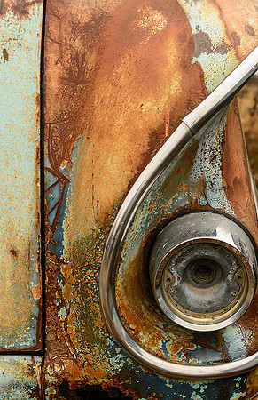 Rust Blue Swirl Fin Light